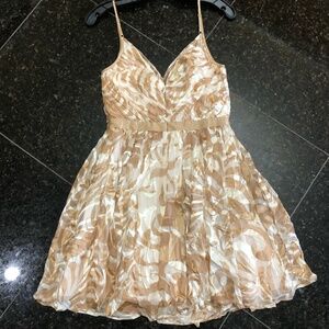 NWT ARDEN B GOLD FLORAL DRESS SIZE S